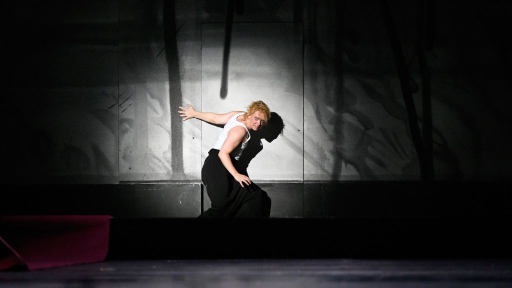 RECENZE: Krvavé mýty ve strhujícím provedení